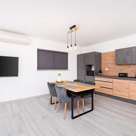 Apartments Grubisic - Sibenik - Parking Included Εξωτερικό φωτογραφία