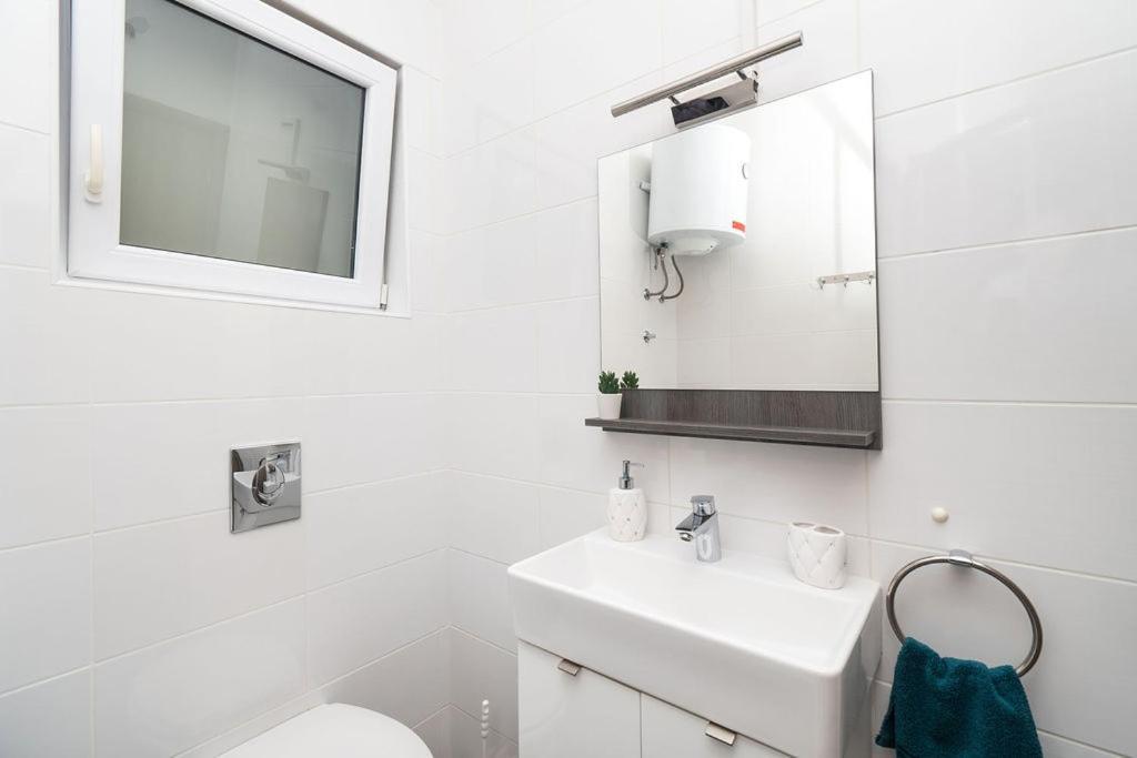 Apartments Grubisic - Sibenik - Parking Included Εξωτερικό φωτογραφία