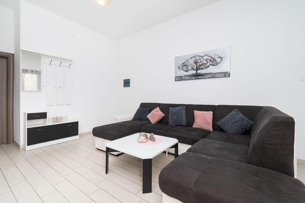 Apartments Grubisic - Sibenik - Parking Included Εξωτερικό φωτογραφία